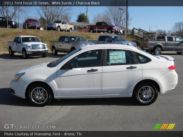 2011 Ford Focus SE Sedan in White Suede