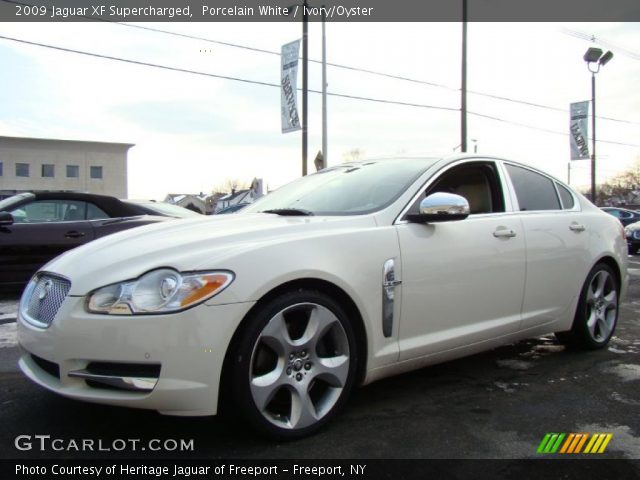 2009 Jaguar XF Supercharged in Porcelain White
