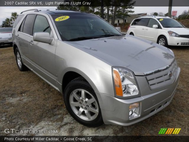 2007 Cadillac SRX V6 in Light Platinum