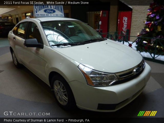 2011 Ford Focus SE Sedan in White Suede