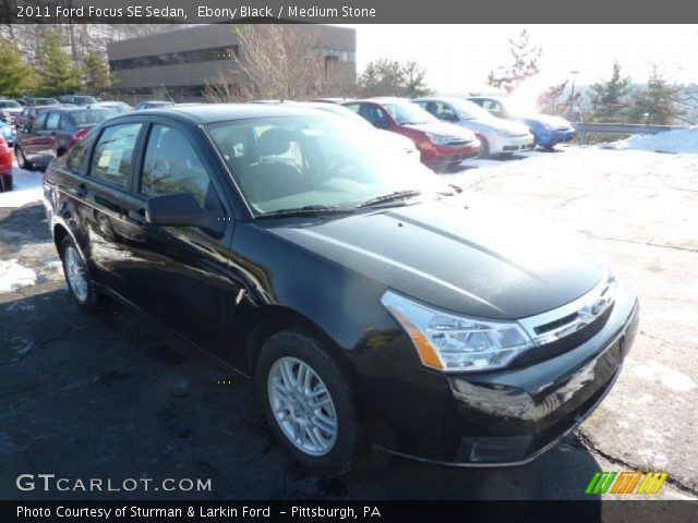 2011 Ford Focus SE Sedan in Ebony Black