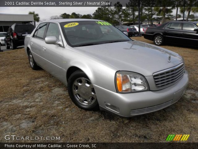 2001 Cadillac DeVille Sedan in Sterling Silver