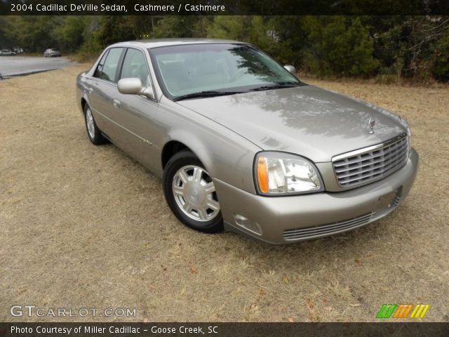 2004 Cadillac DeVille Sedan in Cashmere