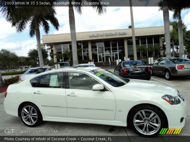 2009 Infiniti M 35 S Sedan in Moonlight White