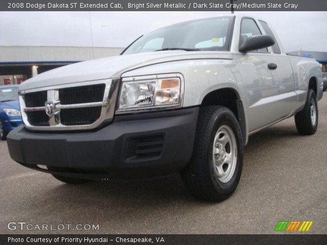 2008 Dodge Dakota ST Extended Cab in Bright Silver Metallic