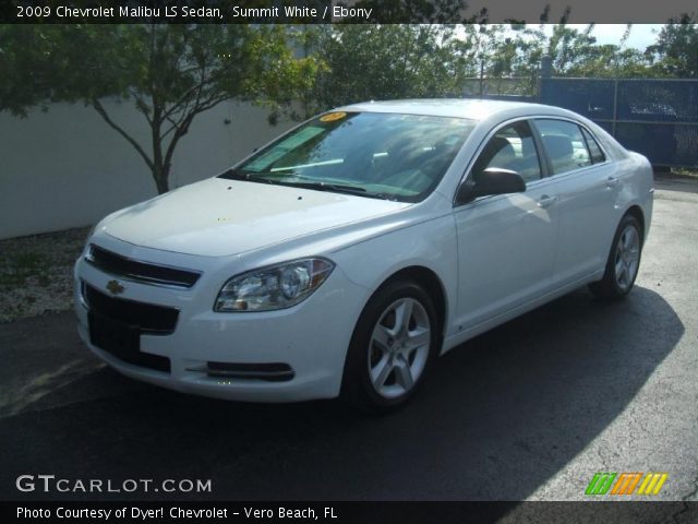 2009 Chevrolet Malibu LS Sedan in Summit White