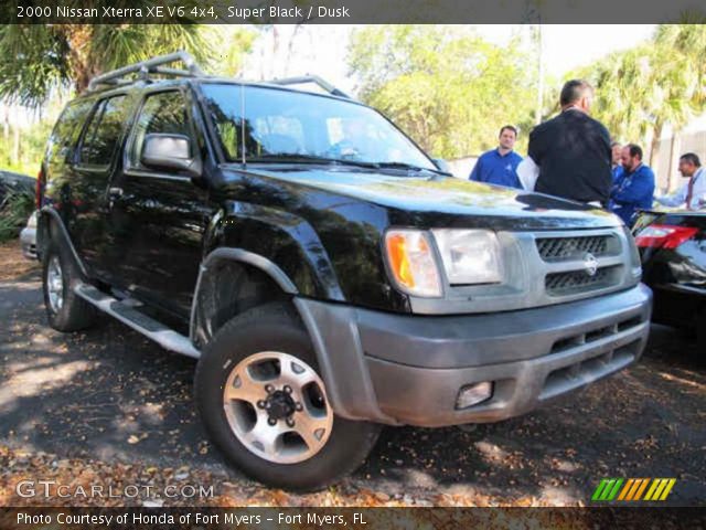 2000 Nissan Xterra XE V6 4x4 in Super Black