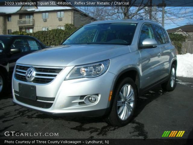 2009 Volkswagen Tiguan SEL 4Motion in Reflex Silver Metallic