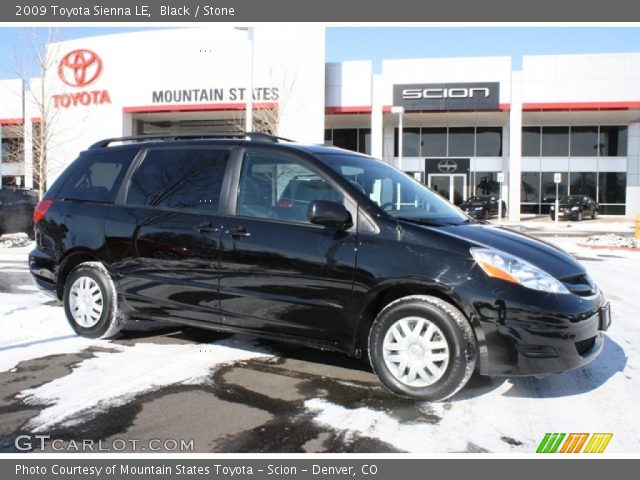 2009 Toyota Sienna LE in Black