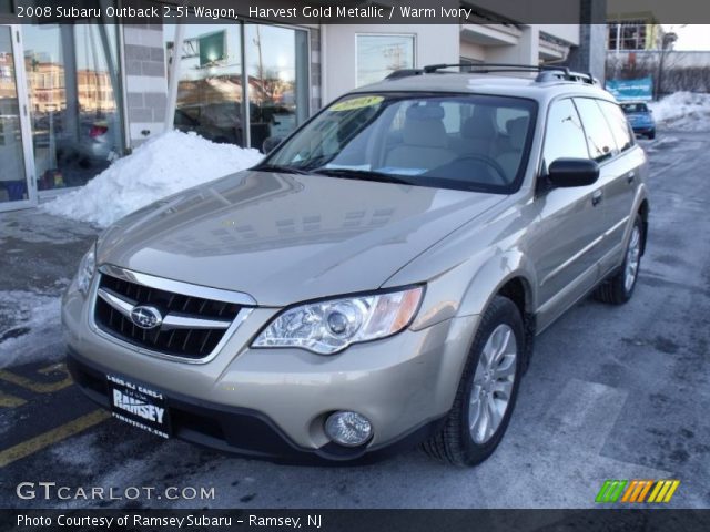 2008 Subaru Outback 2.5i Wagon in Harvest Gold Metallic