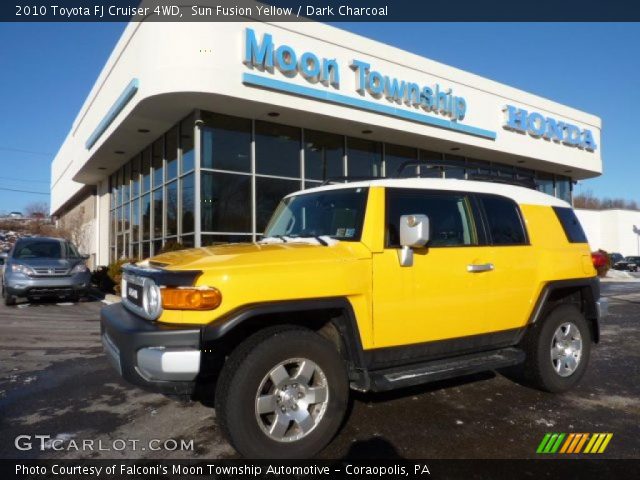 2010 Toyota FJ Cruiser 4WD in Sun Fusion Yellow