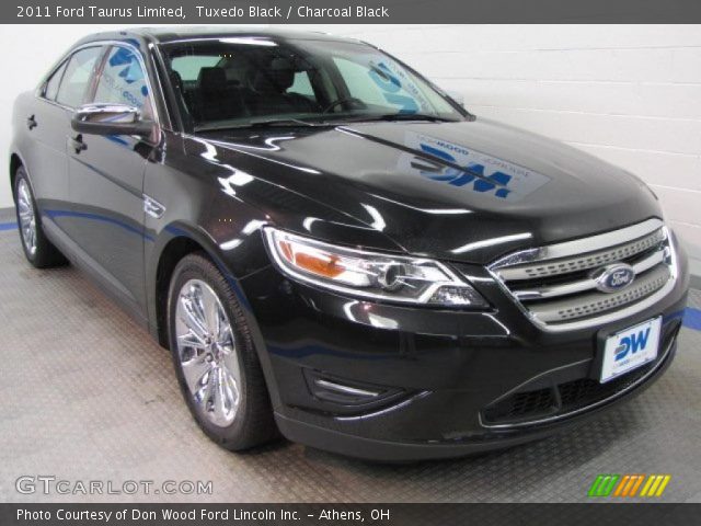 2011 Ford Taurus Limited in Tuxedo Black