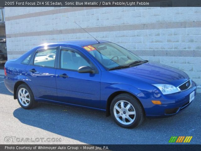 2005 Ford Focus ZX4 SE Sedan in Sonic Blue Metallic