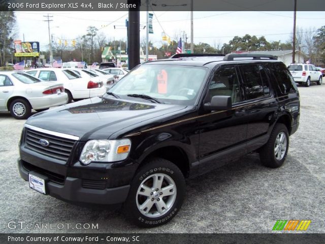 2006 Ford Explorer XLS 4x4 in Black