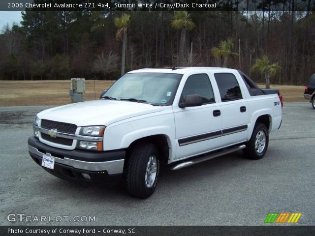 2006 Chevrolet Avalanche Z71 4x4 in Summit White