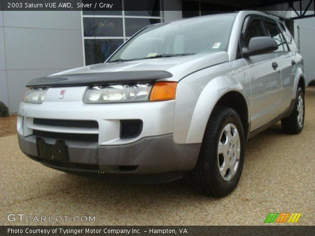 2003 Saturn VUE AWD in Silver