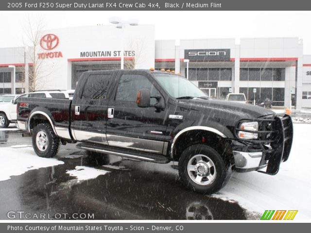 2005 Ford F250 Super Duty Lariat FX4 Crew Cab 4x4 in Black