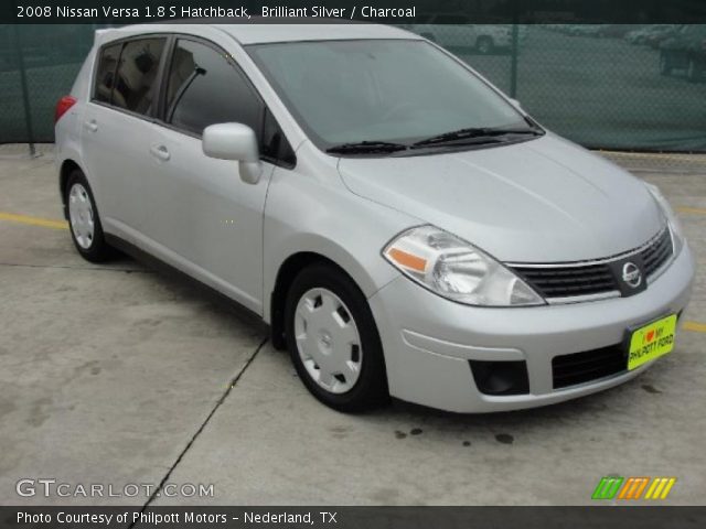 2008 Nissan Versa 1.8 S Hatchback in Brilliant Silver