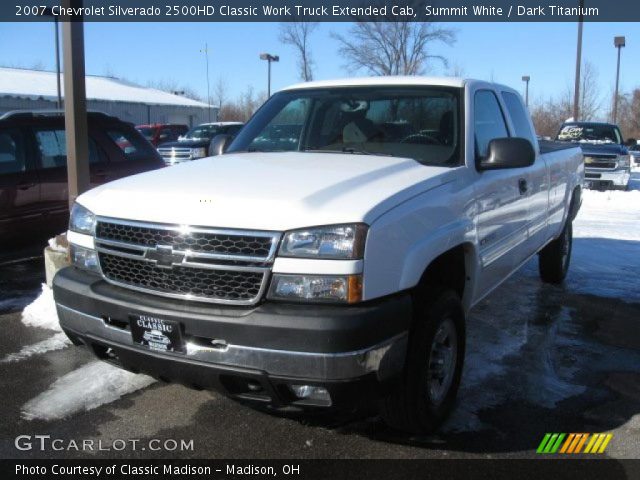 2007 Chevrolet Silverado 2500HD Classic Work Truck Extended Cab in Summit White