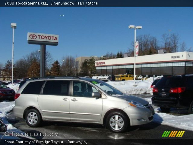 2008 Toyota Sienna XLE in Silver Shadow Pearl