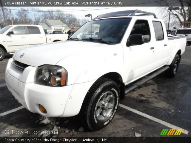 2004 Nissan Frontier XE V6 Crew Cab 4x4 in Avalanche White