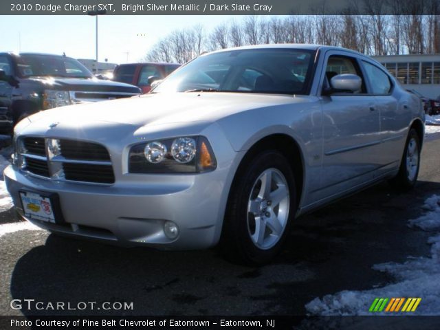 2010 Dodge Charger SXT in Bright Silver Metallic