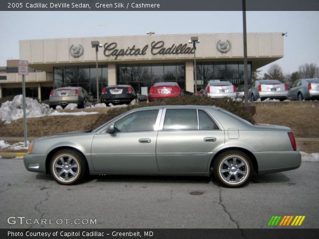 2005 Cadillac DeVille Sedan in Green Silk