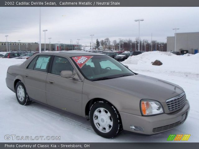 2002 Cadillac DeVille Sedan in Cashmere Metallic