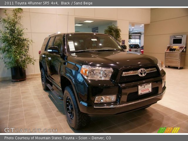 2011 Toyota 4Runner SR5 4x4 in Black