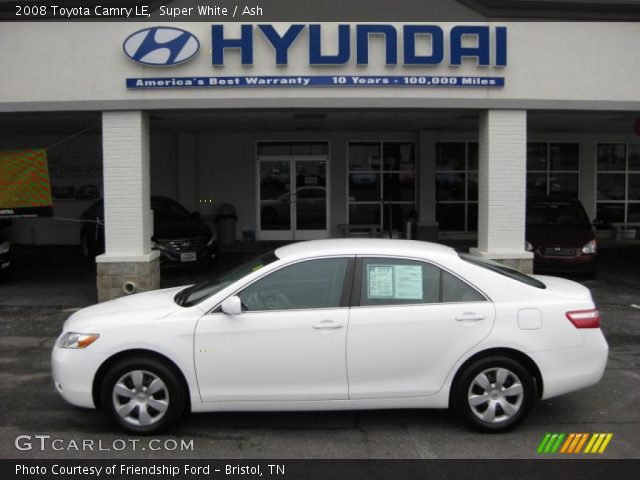 2008 Toyota Camry LE in Super White