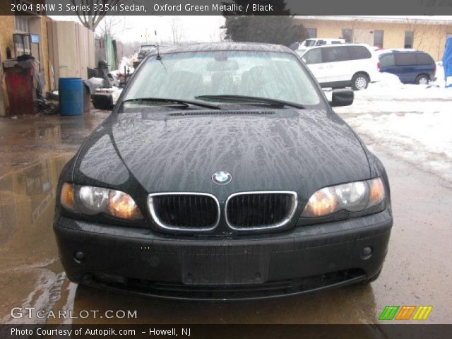 2004 BMW 3 Series 325xi Sedan in Oxford Green Metallic