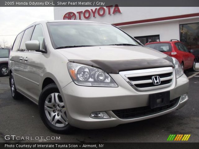 2005 Honda Odyssey EX-L in Silver Pearl Metallic
