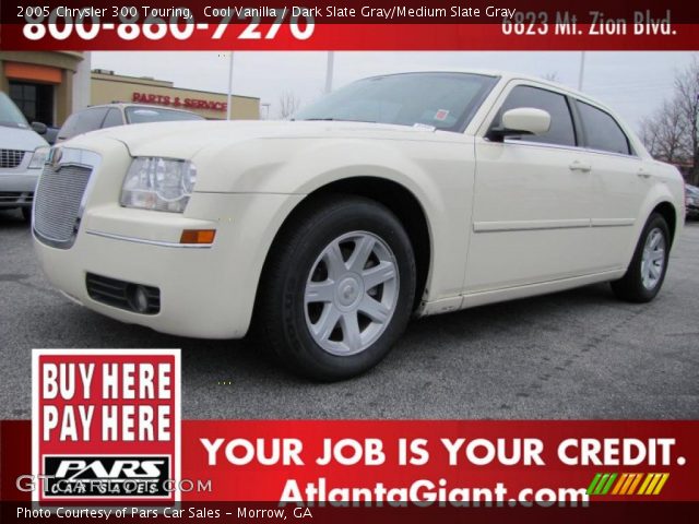 2005 Chrysler 300 Touring in Cool Vanilla