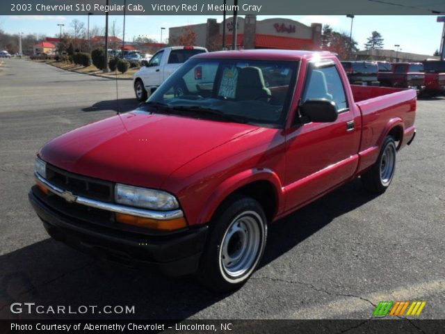 2003 Chevrolet S10 Regular Cab in Victory Red