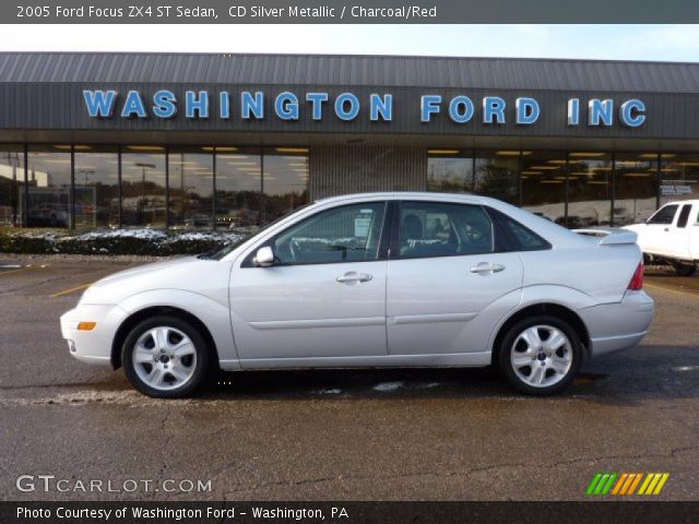 2005 Ford Focus ZX4 ST Sedan in CD Silver Metallic
