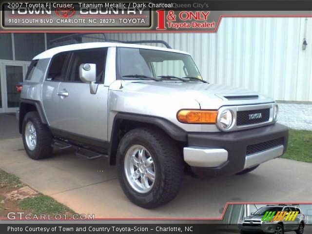 2007 Toyota FJ Cruiser  in Titanium Metallic
