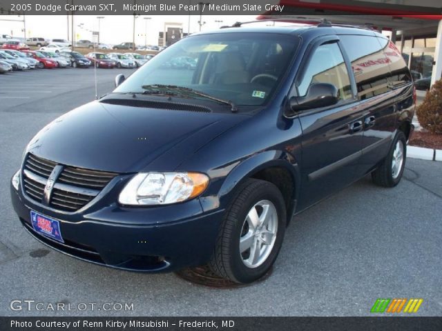 2005 Dodge Caravan SXT in Midnight Blue Pearl