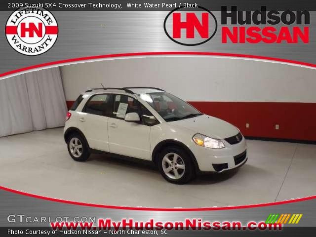 2009 Suzuki SX4 Crossover Technology in White Water Pearl