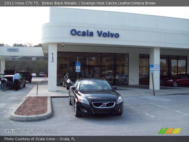 2011 Volvo C70 T5 in Ember Black Metallic