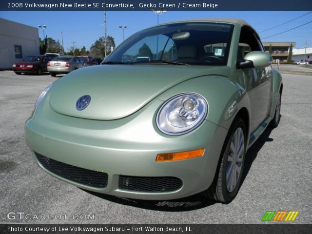 2008 Volkswagen New Beetle SE Convertible in Gecko Green