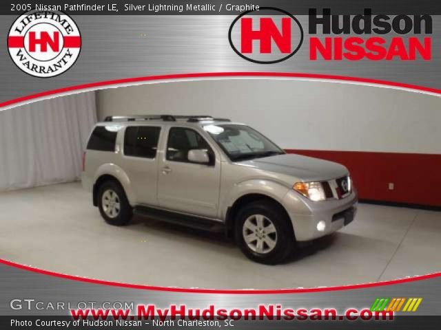 2005 Nissan Pathfinder LE in Silver Lightning Metallic