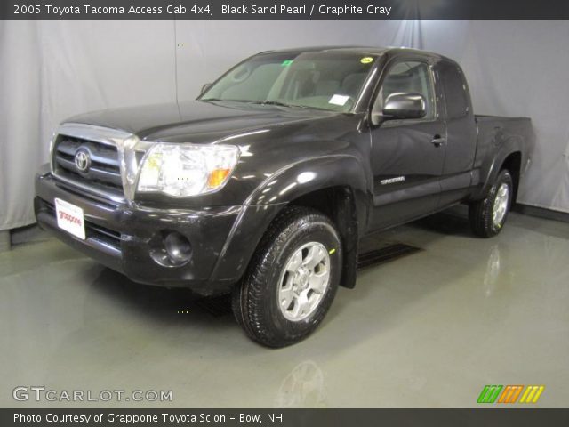 2005 Toyota Tacoma Access Cab 4x4 in Black Sand Pearl