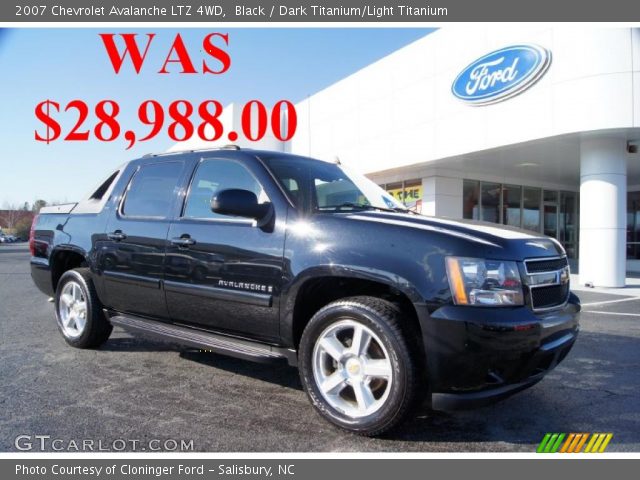 2007 Chevrolet Avalanche LTZ 4WD in Black