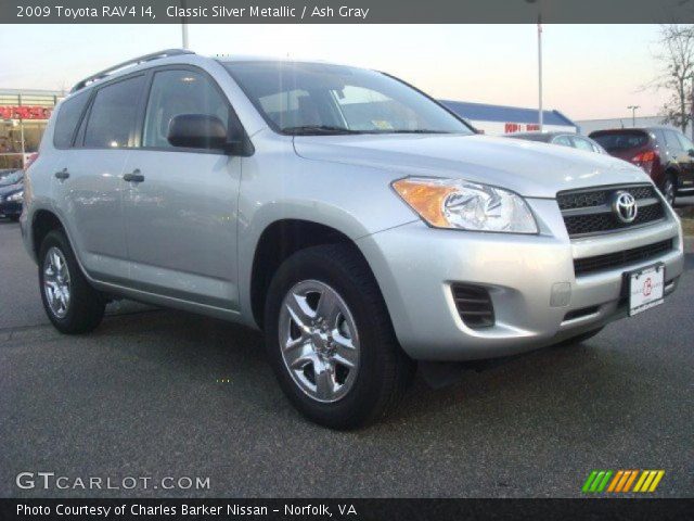 2009 Toyota RAV4 I4 in Classic Silver Metallic