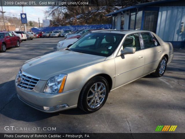 2009 Cadillac DTS  in Gold Mist