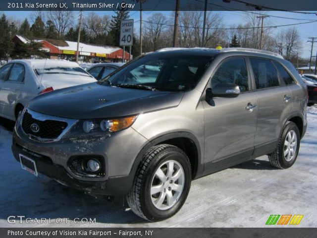 2011 Kia Sorento LX in Titanium Silver