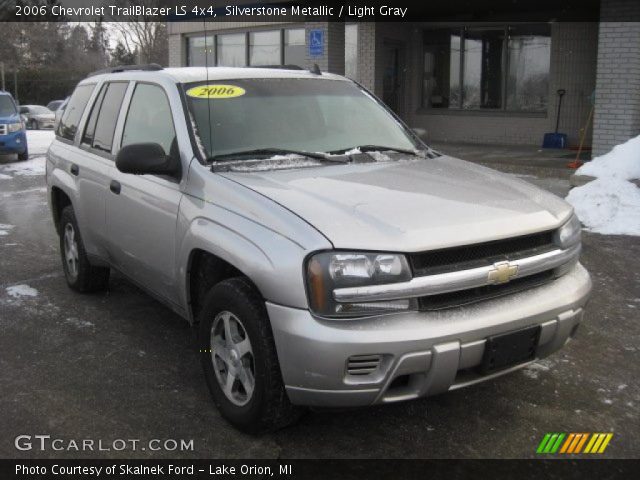 2006 Chevrolet TrailBlazer LS 4x4 in Silverstone Metallic