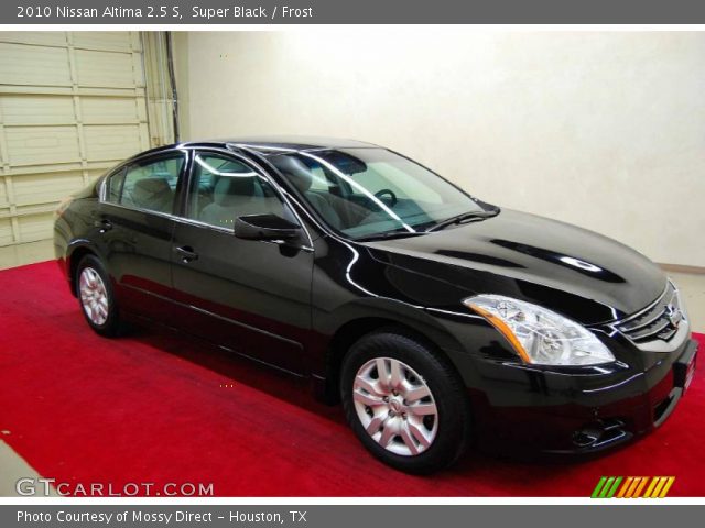 2010 Nissan Altima 2.5 S in Super Black