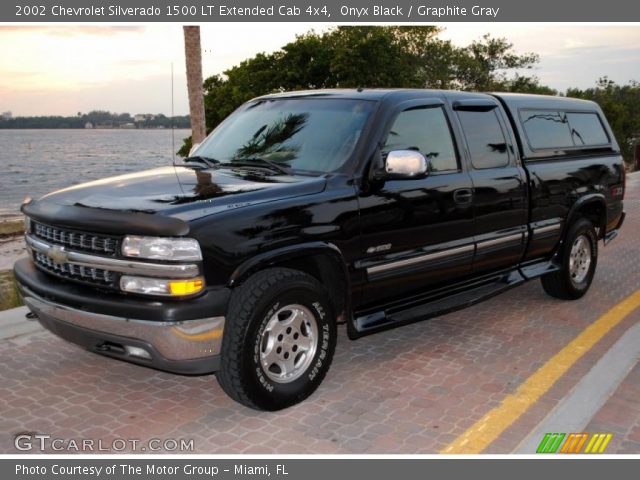 2002 Chevrolet Silverado 1500 LT Extended Cab 4x4 in Onyx Black