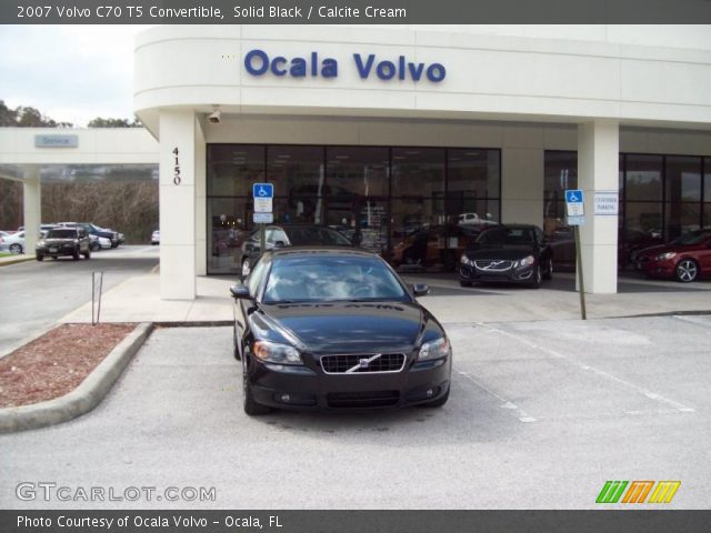 2007 Volvo C70 T5 Convertible in Solid Black